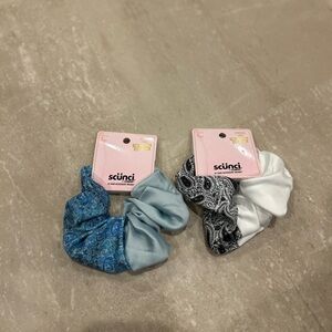 Scunci Set of 2